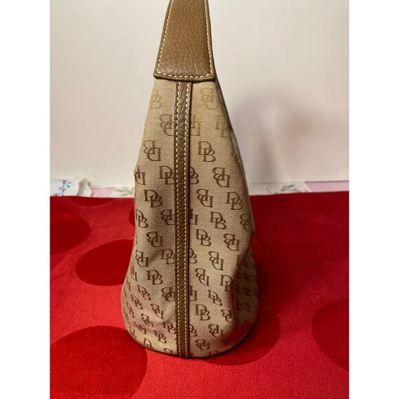 Dooney & Bourke Tan Brown Logo Print Mini Bucket Bag Purse 6x8 in Zipper fob EUC - Picture 8 of 15